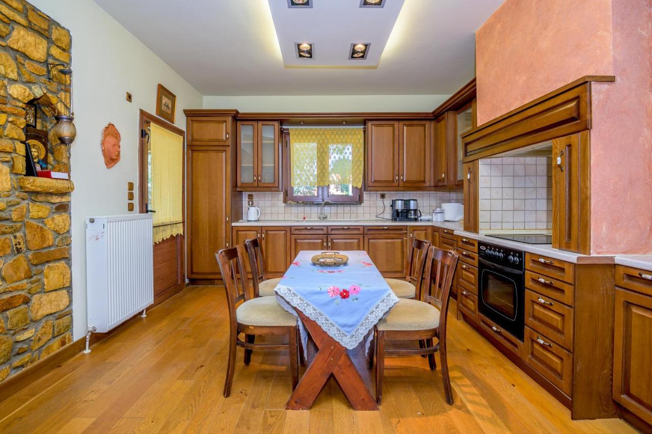 Luxurious Villa With Gorgeous View And Bbq Alexandroupoli Exterior photo